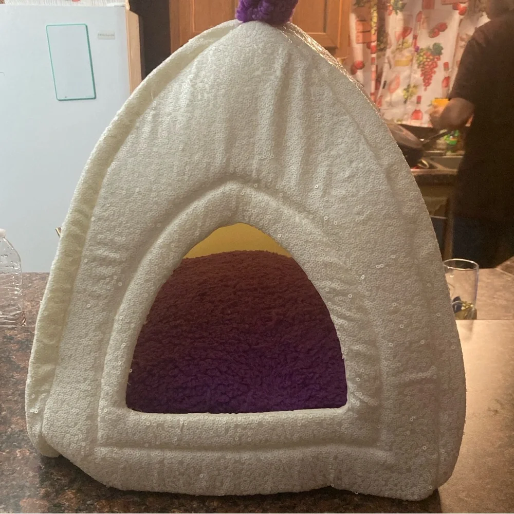 Cat bed